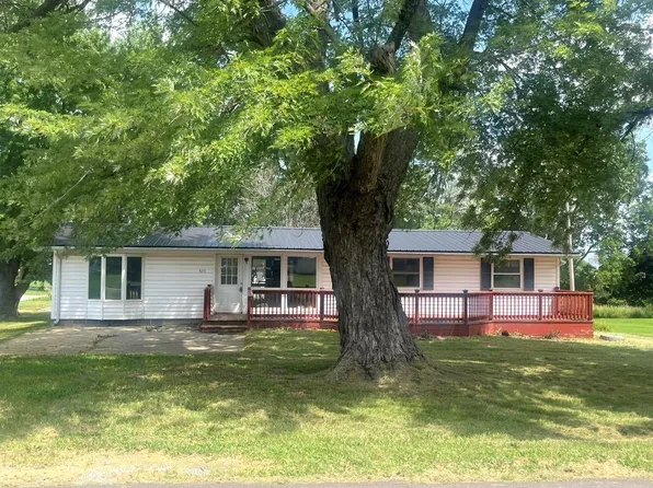 420 S 8th St, Breckenridge, MO 64625