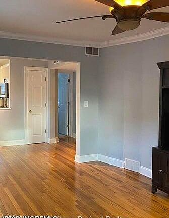 3rd image of 31 Cedar Ave APT 42