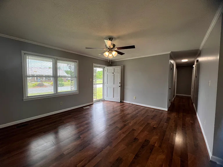 3815 Robin Rd — Photo 12