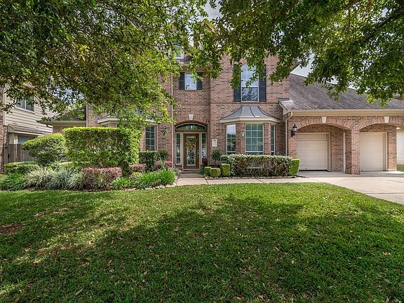 3rd image of 2417 Spoonbill Dr
