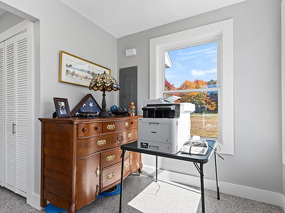4th image of 14 Thistle Drive #2