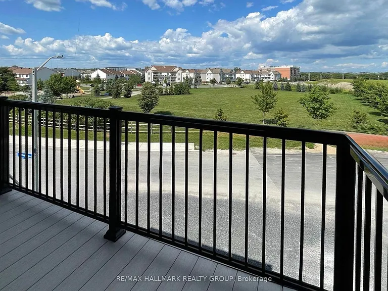 300 G Tulum Cres #I — Photo 16