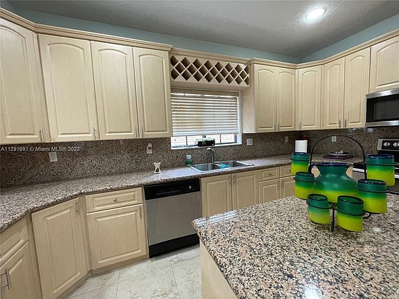 5th image of 8240 NW 162nd St #0