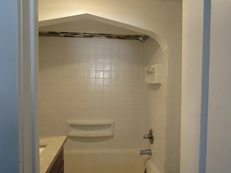 644 N Trafton St #G — Photo 6