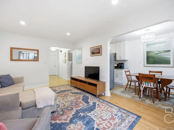 30-25 34 STREET, Astoria, NY 11103