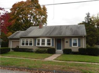 11 John St, Enfield, CT 06082
