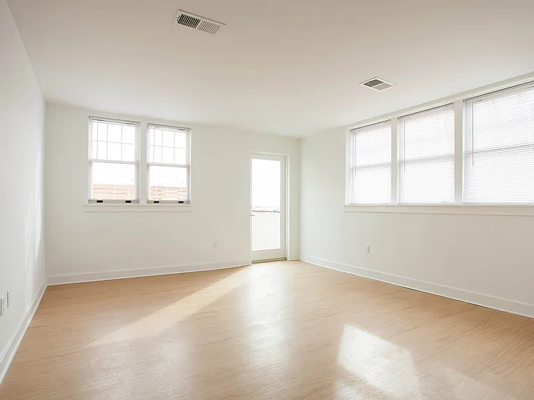 Dining/Living room