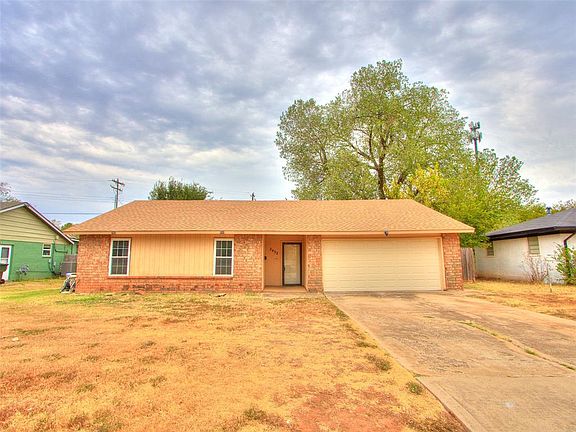 2nd image of 2432 Wyandotte Way