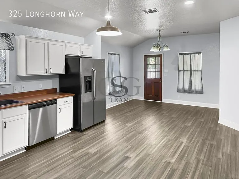 325 Longhorn Way — Photo 5