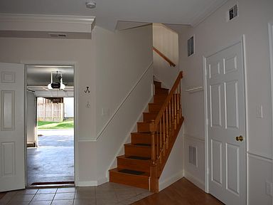 6-Basement-Garage-upstairs