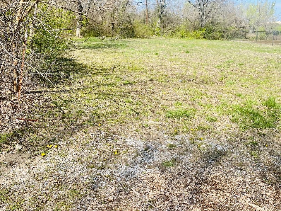 2nd image of 3006 N Garrison Pl