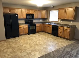4235 Estate Dr S #1, Fargo, ND 58104
