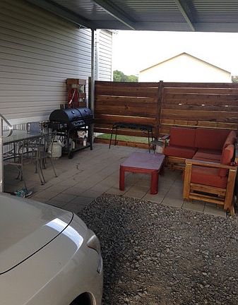 3rd image of 1042 Dennis Dr