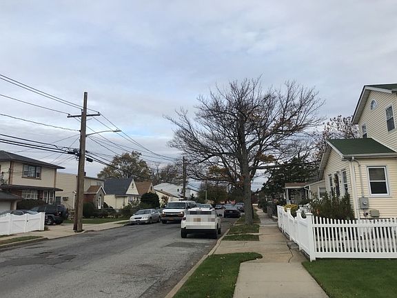 5th image of 63 Clement Ave