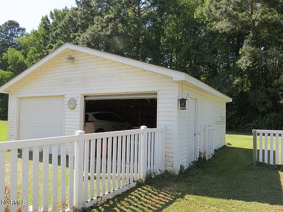 5th image of 145 Hollis Drive