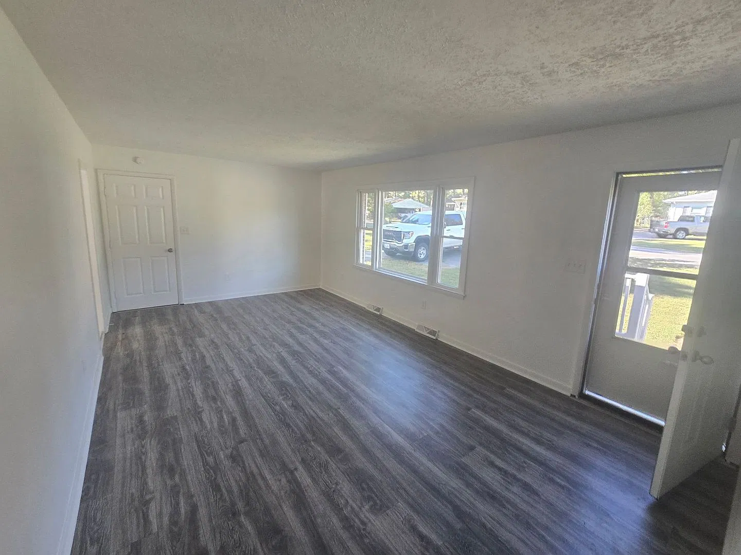 Ready Now in Dinwiddie County — Photo 4