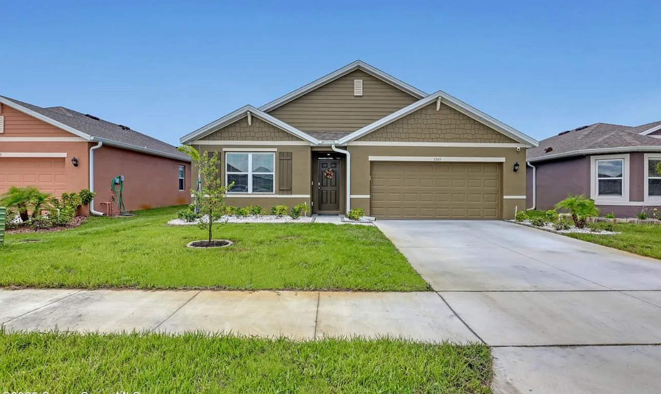 1265 Valley View Ave — Photo 1