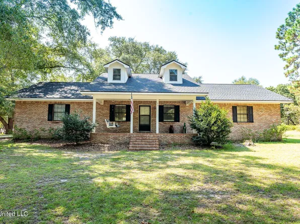 129 Regale Ln, Lucedale, MS 39452