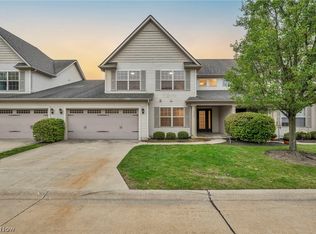314 Lake Breeze Cv, Eastlake, OH 44095
