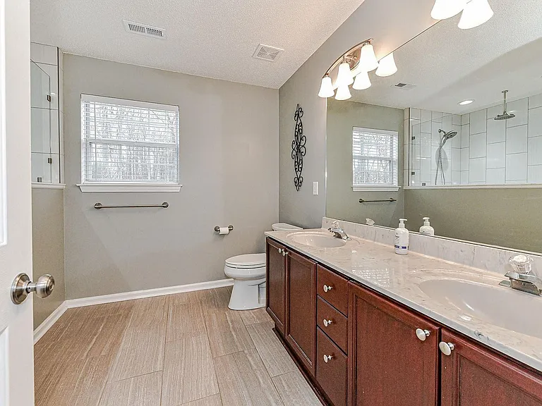 1411 Deer Spring Ct #1 — Photo 3