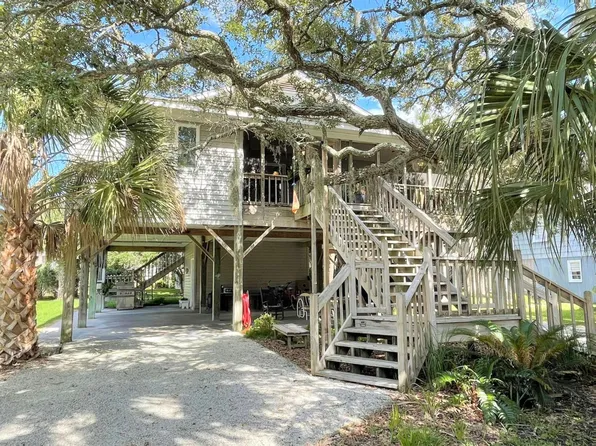 1009 Byrd St, Edisto Island, SC 29438
