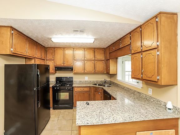 5th image of 7592 Old South Ln