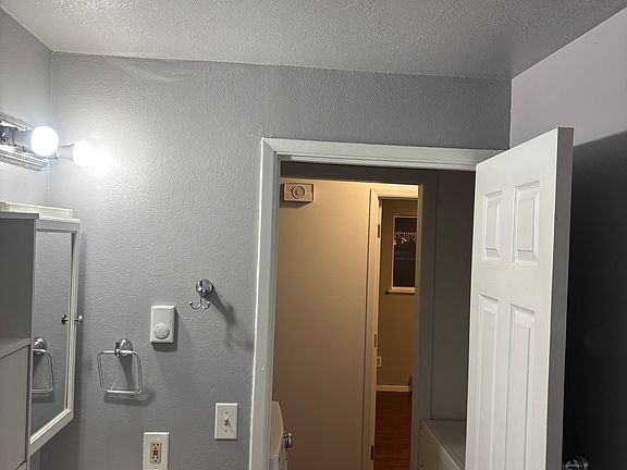 4th image of 604 160th St S