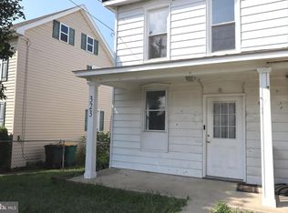 323 W North St, Waynesboro, PA 17268