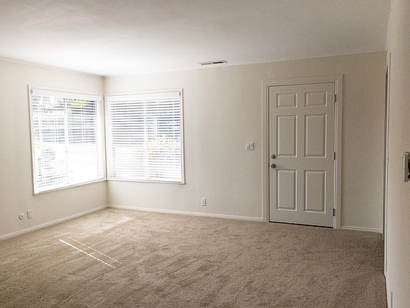 5th image of 718-732 Stevens Ave #720
