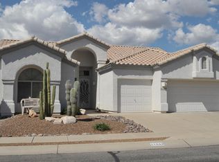 11048 N Divot Dr, Oro Valley, AZ 85737