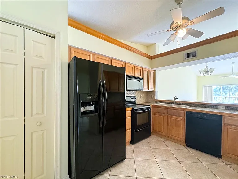 3250 Cypress Glen Way #424 — Photo 8