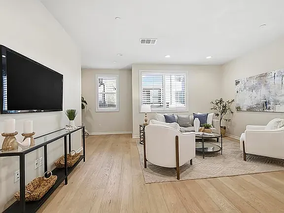 1566 Vista Del Mar Way #3 — Photo 27