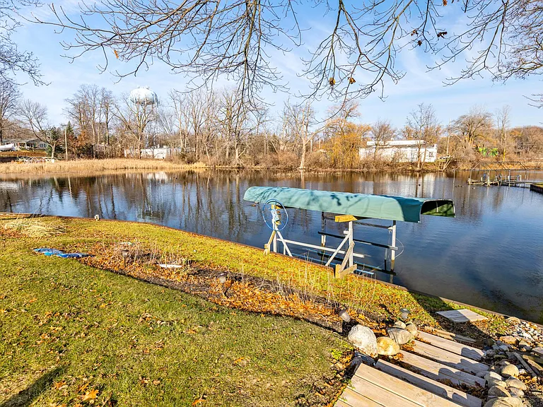 3261 Schoolhouse Dr — Photo 48