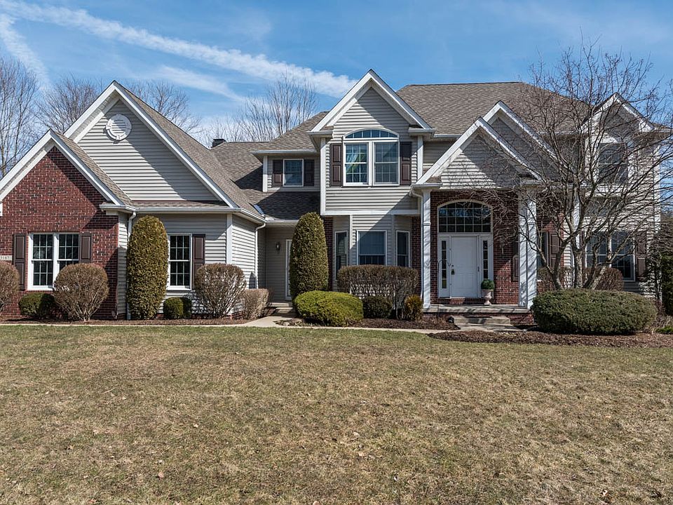1st image of 3187 Oakwood Trl
