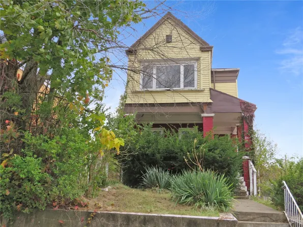 300 Winston St, Pittsburgh, PA 15207