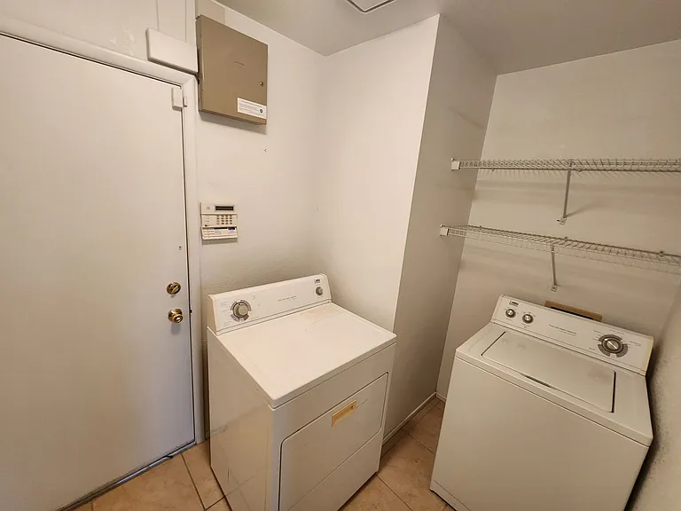1917 Casa Verde Dr — Photo 15