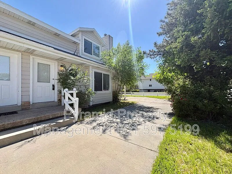1099 Shepard Ln
