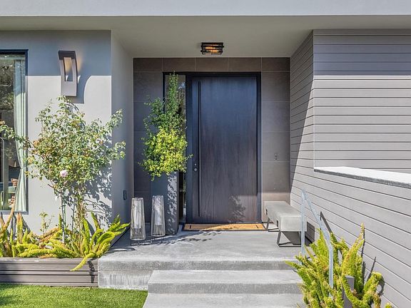 4th image of 135 Antonette Drive