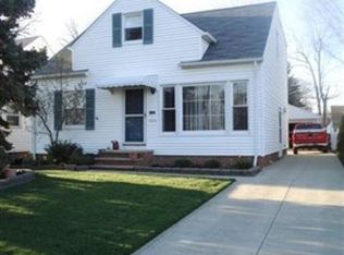 24751 Farringdon Ave, Euclid, OH 44123