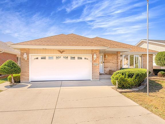 2nd image of 10708 Georgia Ln