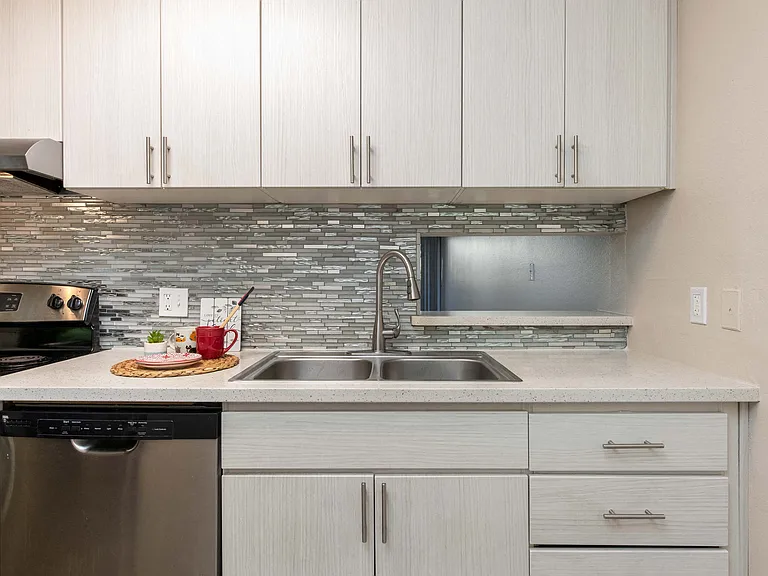 Arcadia Villa Apartments — Photo 10
