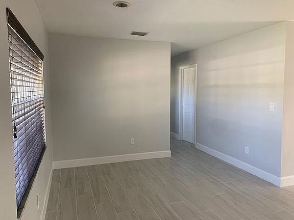 4th image of 4492 NW 180th St