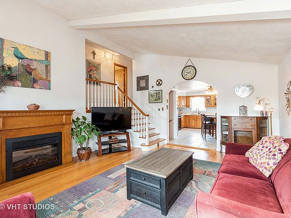 3rd image of 17334 Oleander Ave