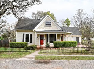 722 E 2nd St, Chandler, OK 74834