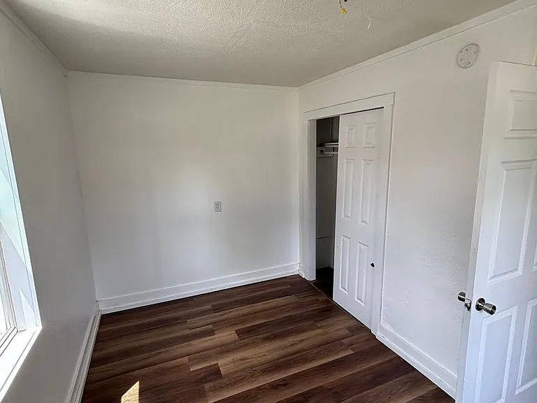1531 W Webster St — Photo 7