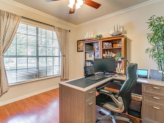 3rd image of 15453 Landing Creek Ln