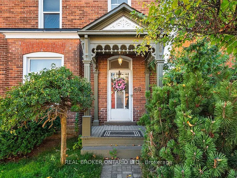 88 Moore St — Photo 4