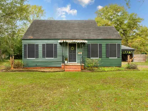 1865 Briarcliff Dr, Beaumont, TX 77706