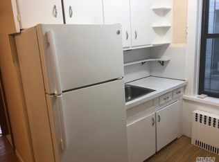 23-07 33rd St #1R, Astoria, NY 11105