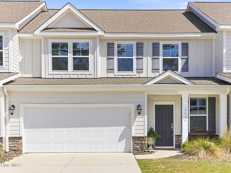 1st image of 4406 Finch Ln